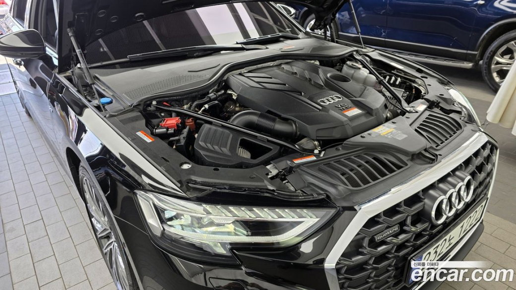 Audi A8 55 TFSI Quattro Premium LWB, 2023