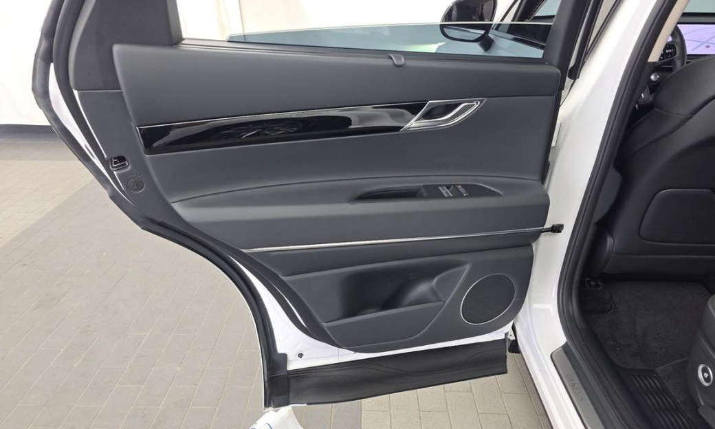 Genesis GV80 2.5T Gasoline AWD, 2025