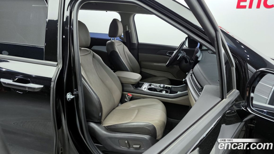 Kia Carnival 9-Seater Noblesse, 2025
