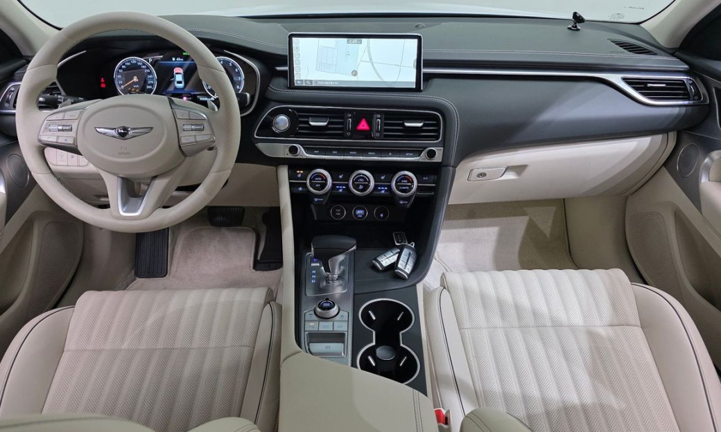 Genesis G70 Gasoline 2.0T 4WD, 2022