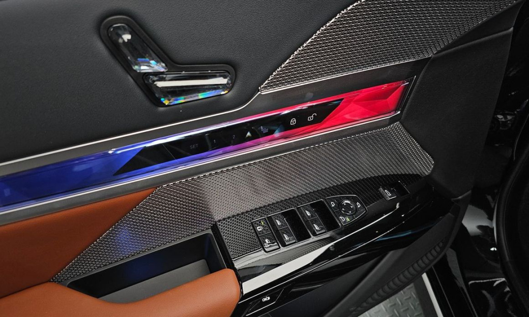 BMW 7-Series 740i xDrive M Sport, 2025