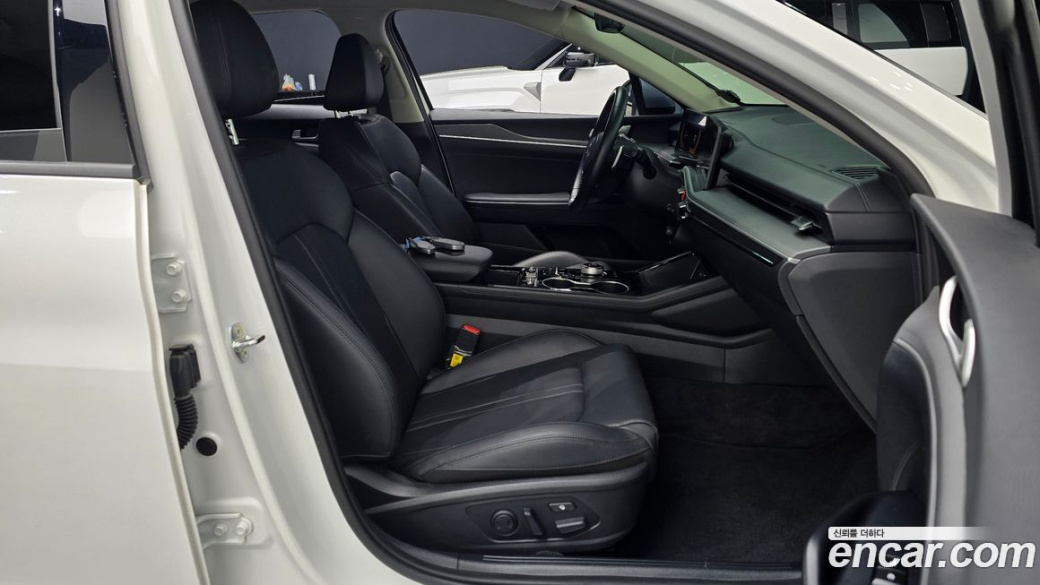 Kia K5 2.0, 2024