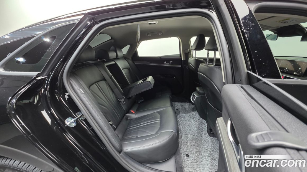 Kia K5 2.0, 2025