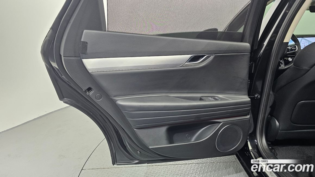 Genesis G80 Gasoline 2.5 Turbo AWD, 2025