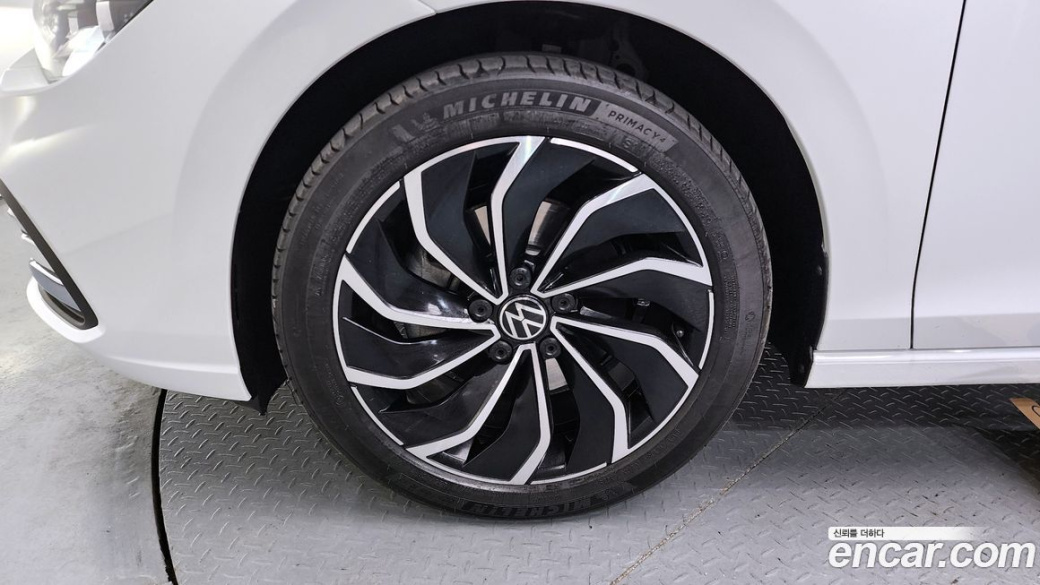 Volkswagen Golf 2.0 TDI Prestige, 2024