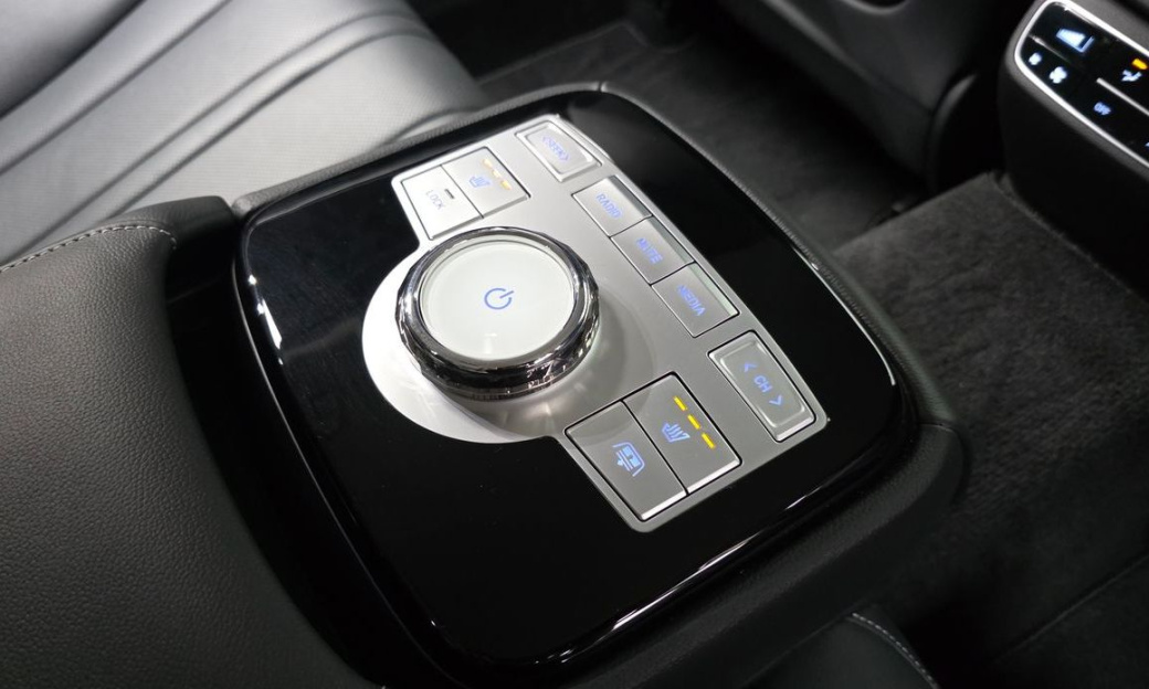 Genesis G80 Gasoline 2.5 Turbo AWD, 2023
