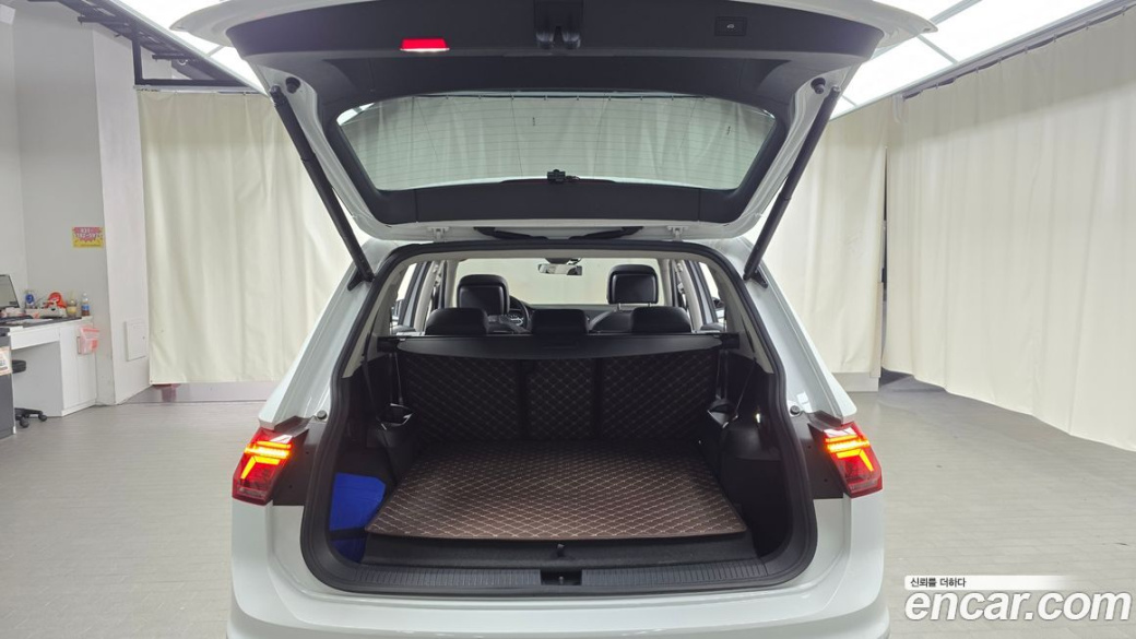Volkswagen Tiguan 2.0 TSI Prestige, 2023