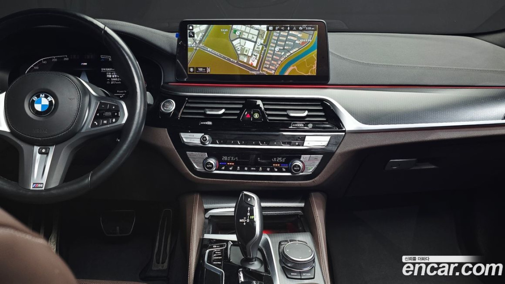 BMW 5-Series 523d M Sport, 2023