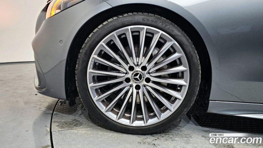 Mercedes-Benz C-Class C300 4MATIC AMG Line, 2023