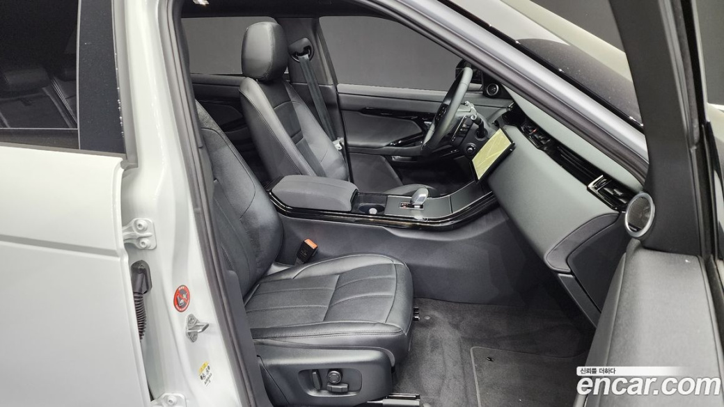Land Rover Range Rover Evoque P250 Dynamic SE, 2024