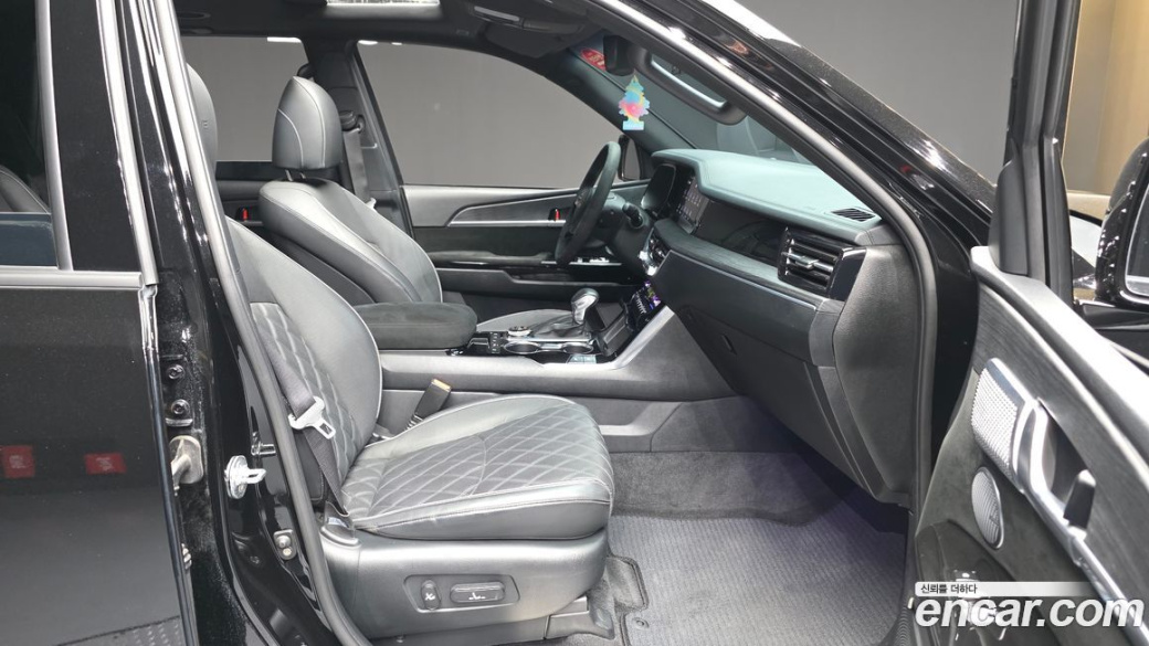 Kia Mohave Diesel 3.0 4WD 7-Seater, 2022