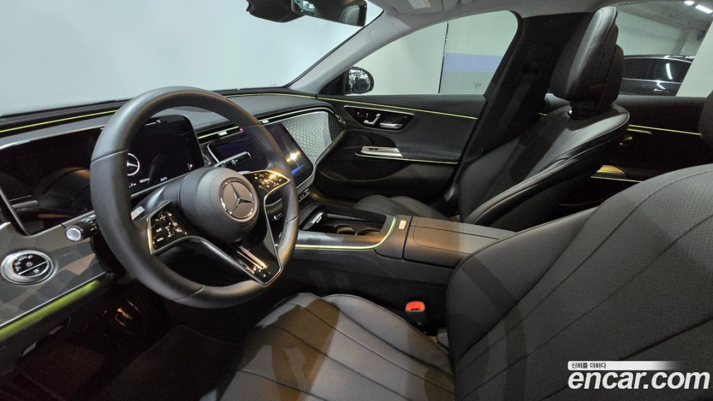 Mercedes-Benz E-Class E220d 4MATIC Exclusive, 2024