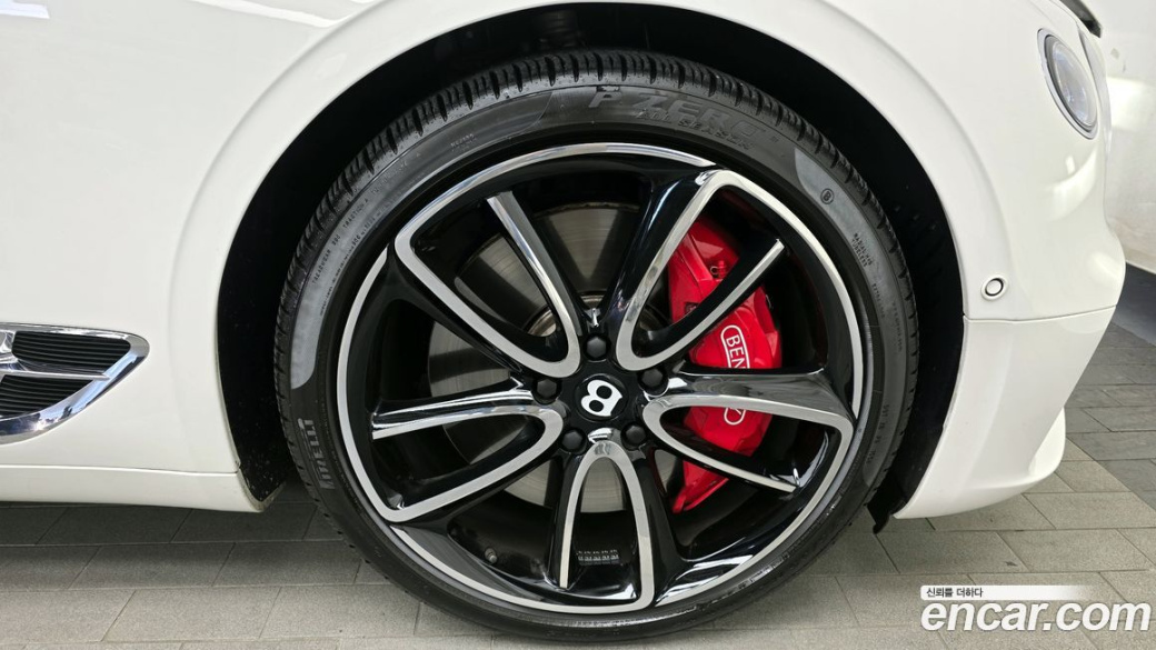 Bentley Continental 4.0 GT, 2022