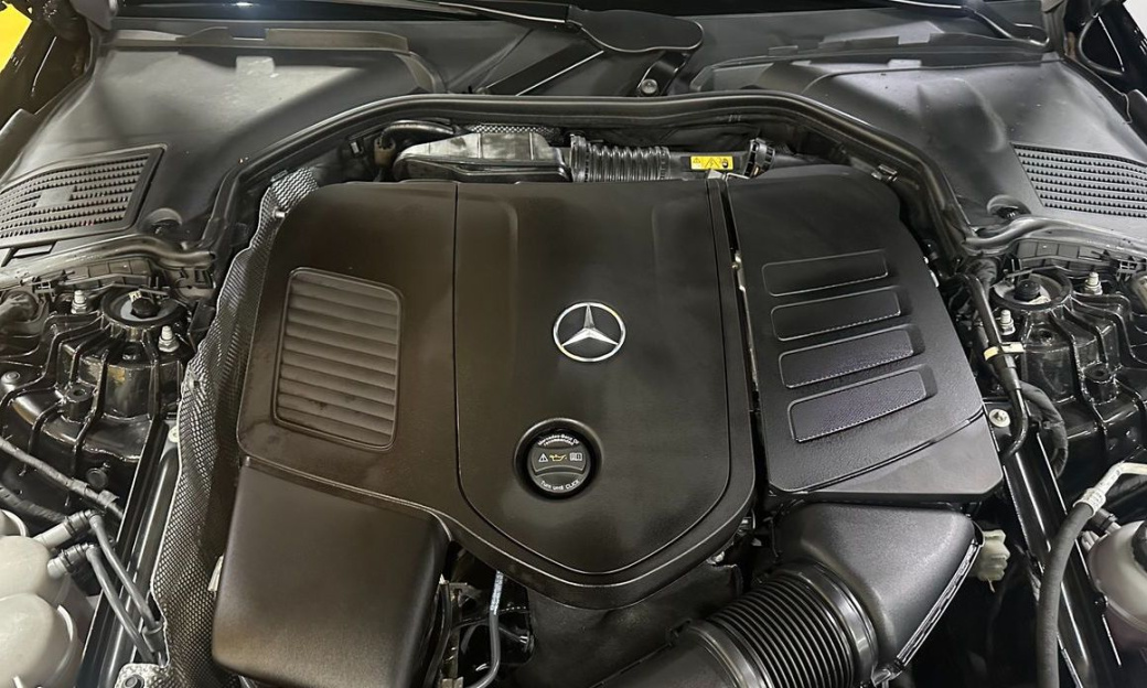 Mercedes-Benz C-Class C300 4MATIC Avantgarde, 2024