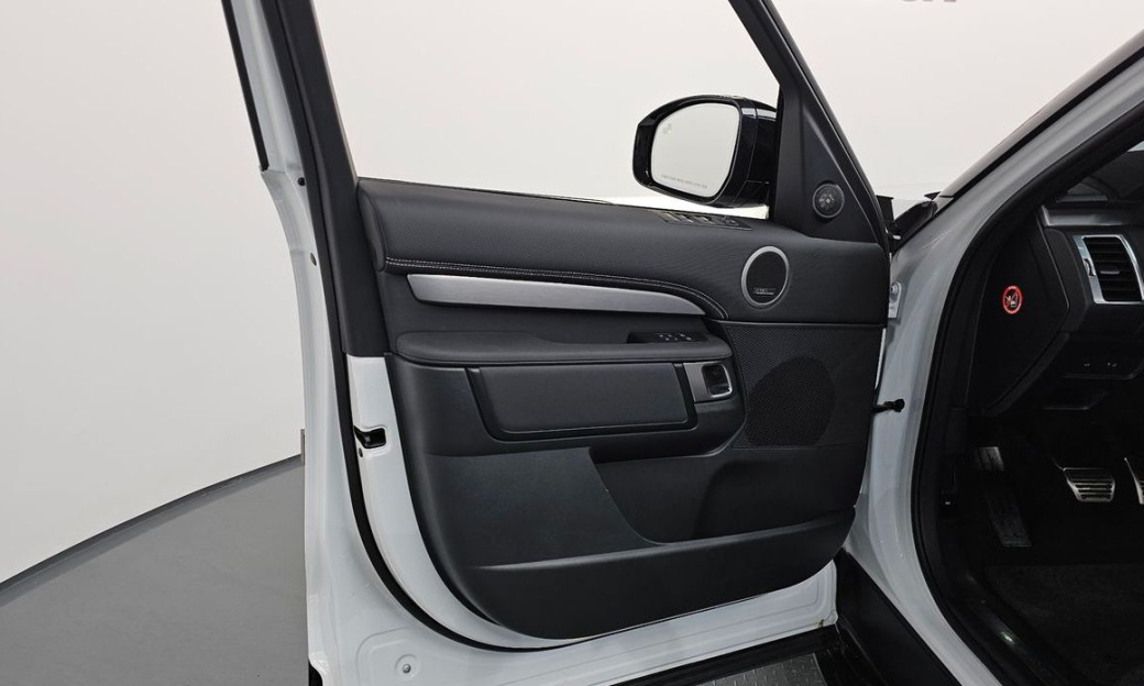 Land Rover Discovery D350 Dynamic HSE, 2025