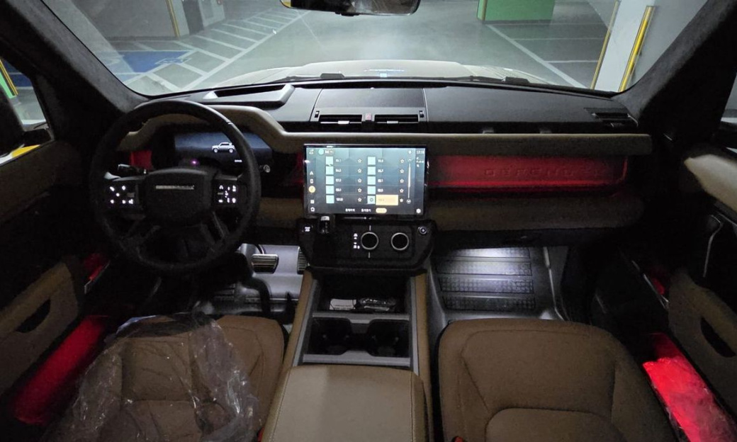 Land Rover Defender 110 P400 X, 2026