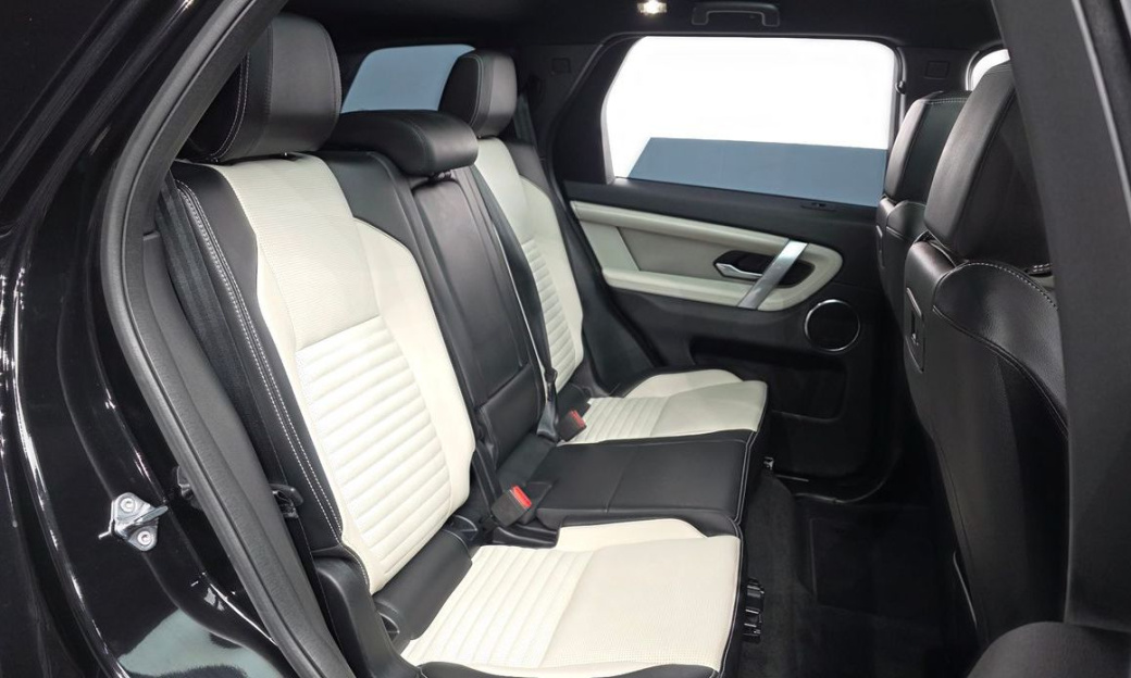 Land Rover Discovery Sport P250 Dynamic SE, 2025