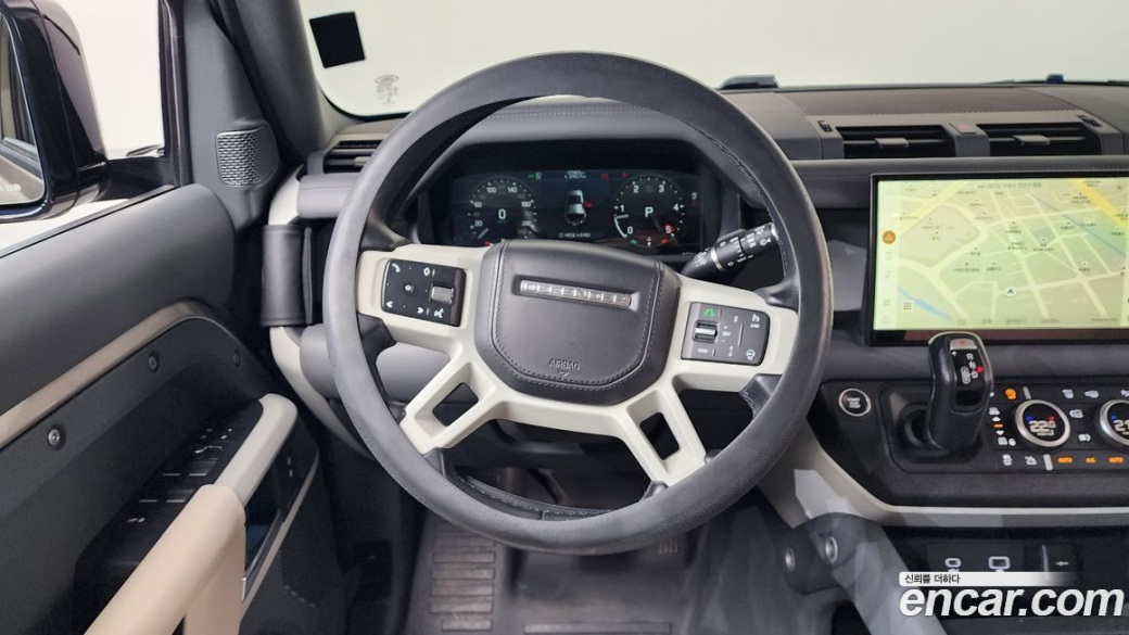 Land Rover Defender 110 D300 HSE, 2023
