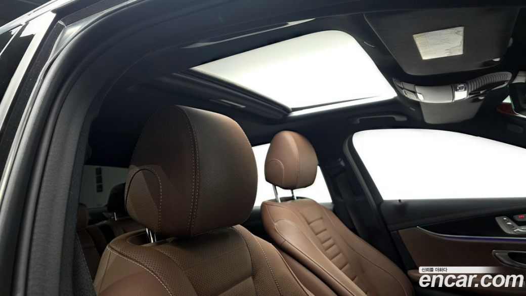 Mercedes-Benz E-Class E250 AMG Line, 2023