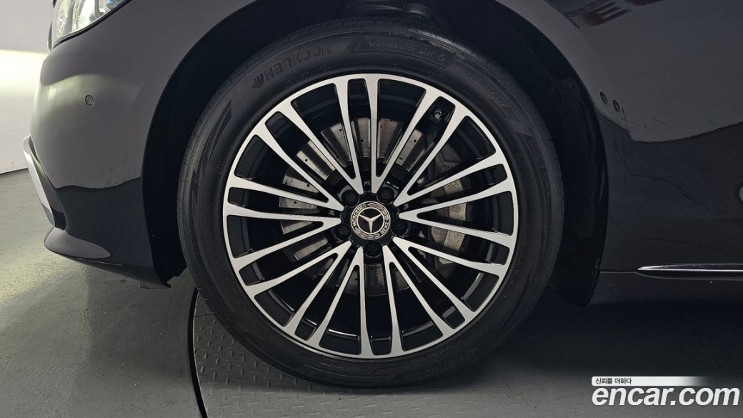 Mercedes-Benz S-Class S450 d 4MATIC, 2024