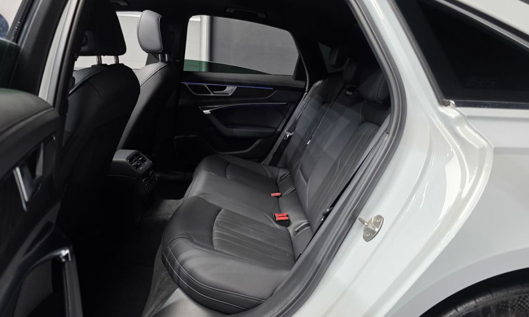 Audi A6 45 TFSI Quattro Premium, 2023