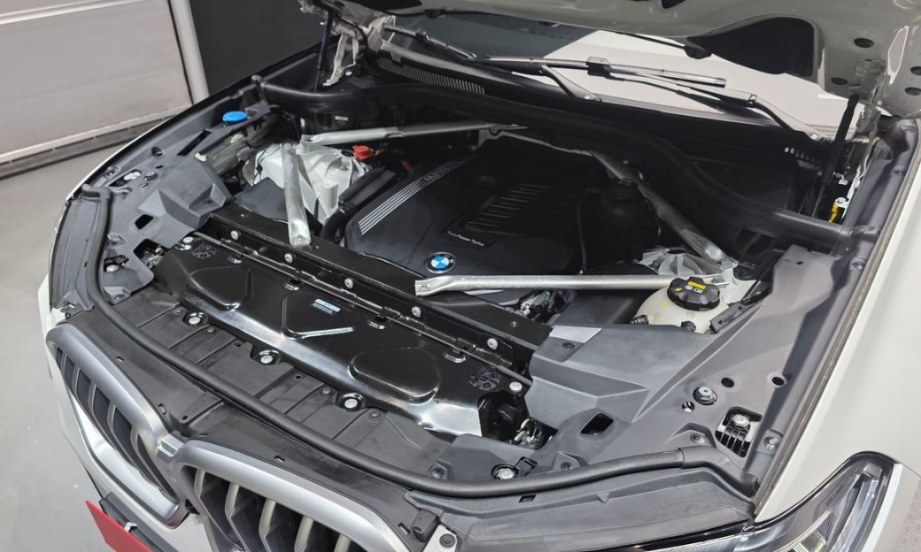 BMW X6 xDrive40i M Sport, 2022