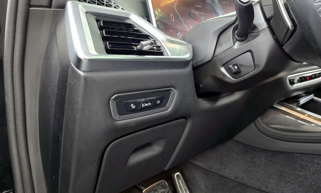 BMW X7 xDrive 40i M Sport 7STR, 2025