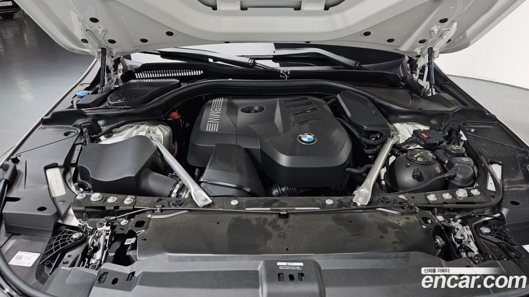 BMW 5-Series 520i M Sport, 2024