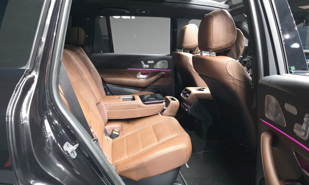 Mercedes-Benz GLS-Class GLS450d 4MATIC, 2025