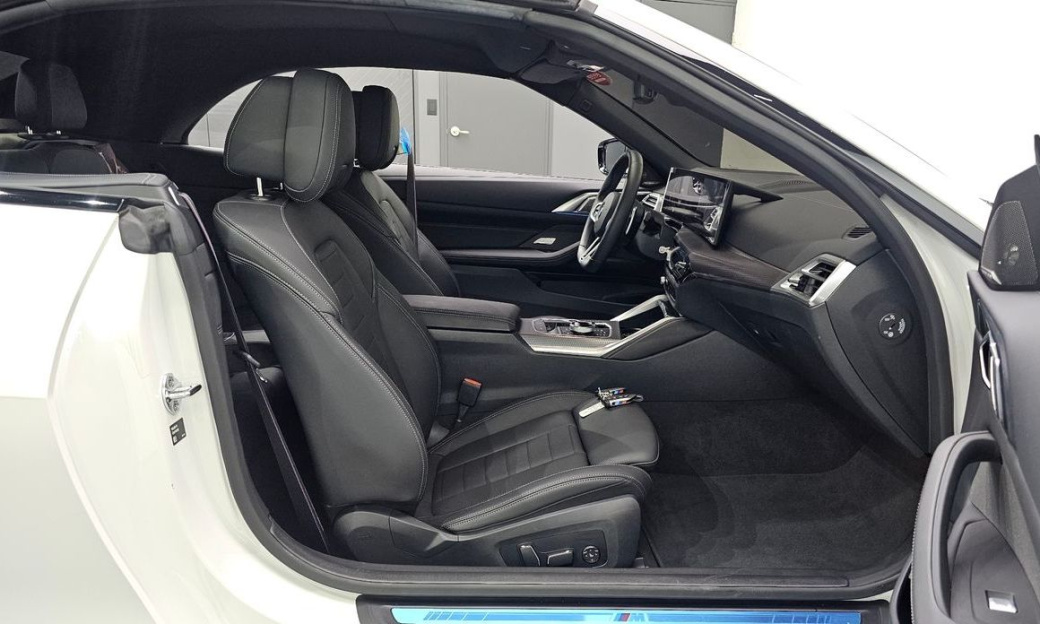 BMW 4-Series 420i M Sport Pro Convertible, 2025