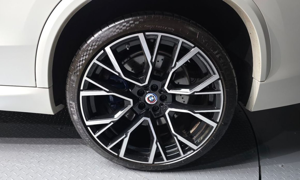 BMW X5M 4.4 Competition, 2022