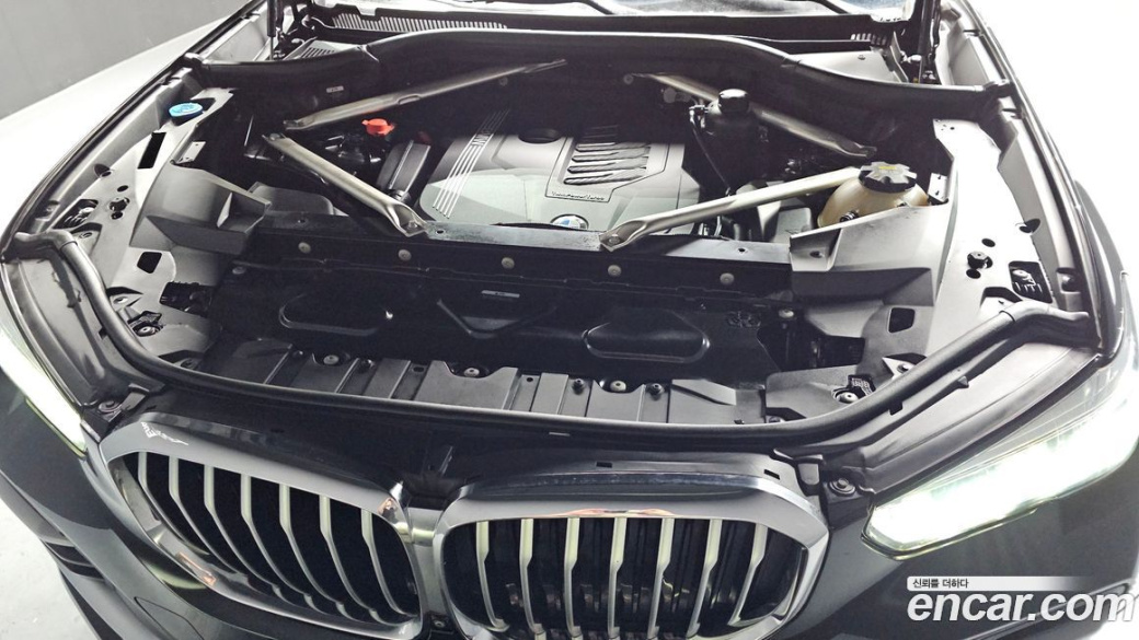 BMW X5 xDrive 40i xLine, 2022