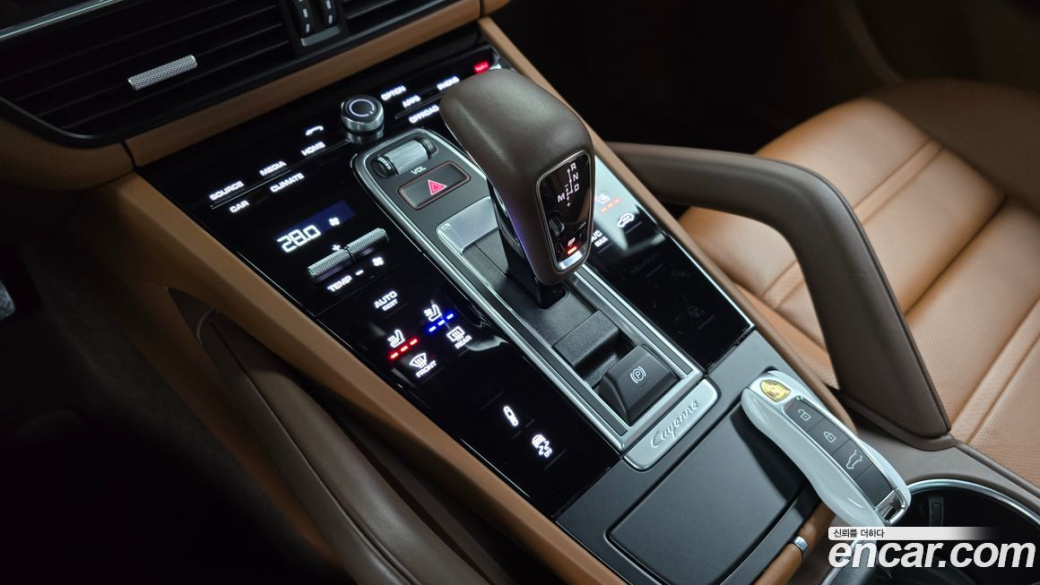 Porsche Cayenne 3.0 PLATINUM EDITION, 2023