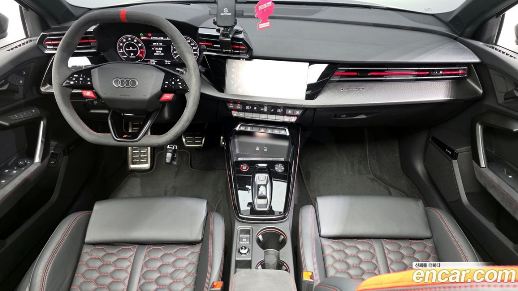 Audi RS3 2.5 TFSI Quattro Carbon Edition, 2025