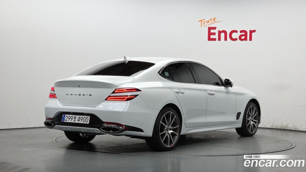 Genesis G70 Gasoline 2.5T 4WD, 2026