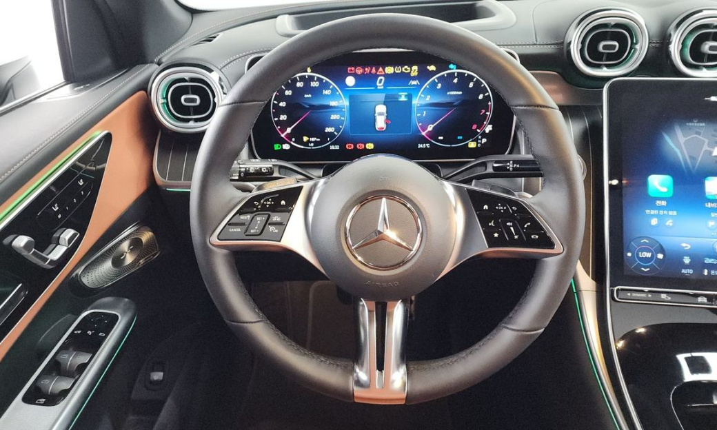 Mercedes-Benz GLC-Class GLC 300 4MATIC Avantgarde, 2025