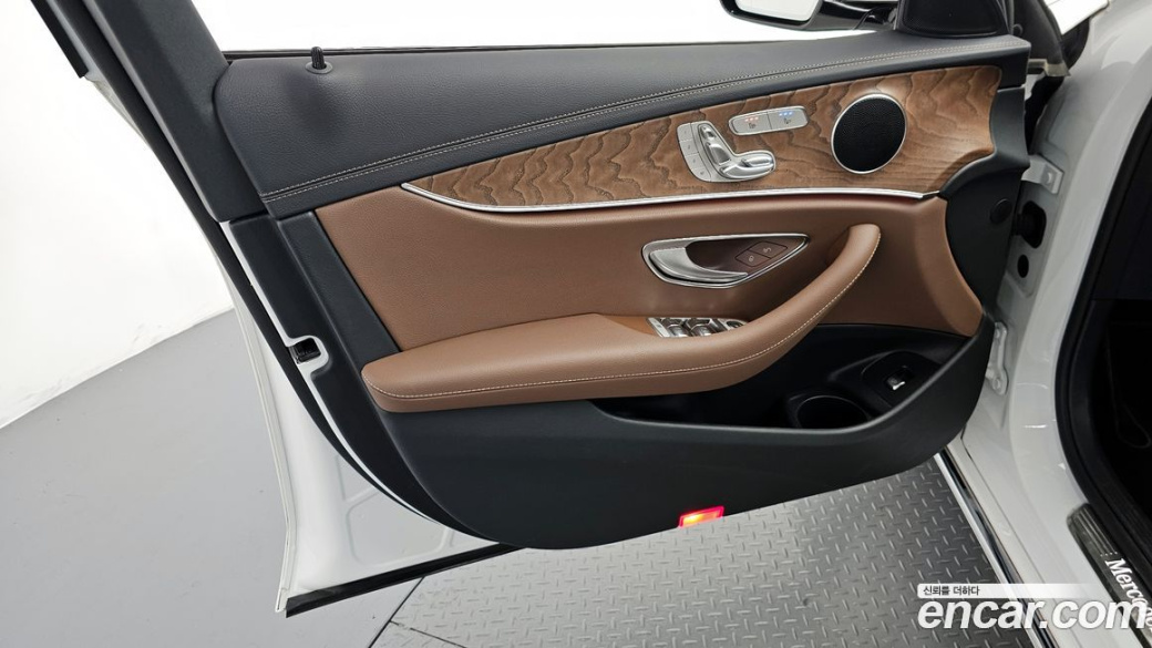 Mercedes-Benz E-Class E250 Exclusive, 2023