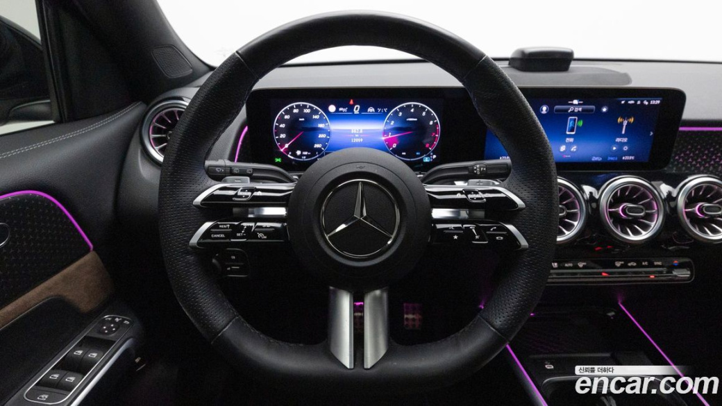 Mercedes-Benz GLB-Class GLB250 4MATIC, 2025