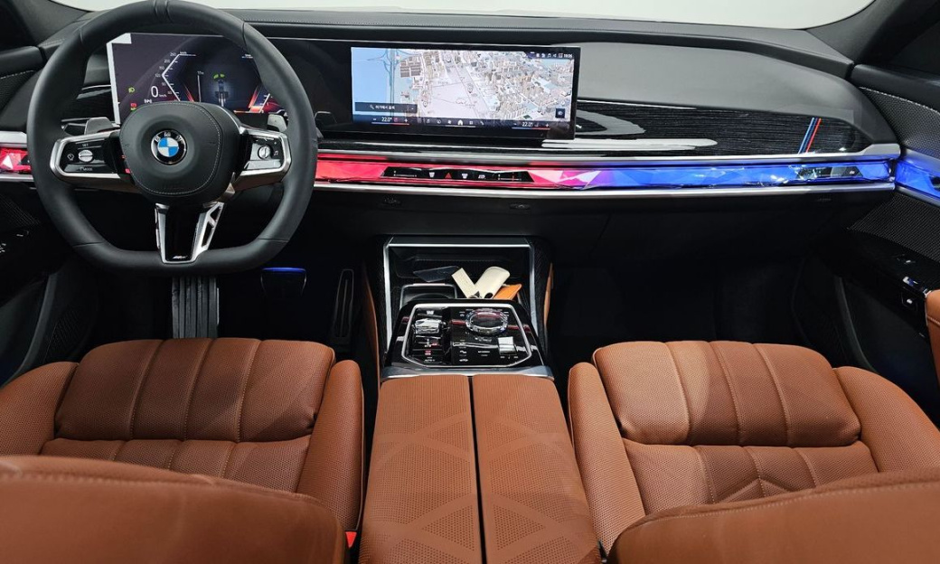 BMW 7-Series 740i xDrive M Sport, 2025