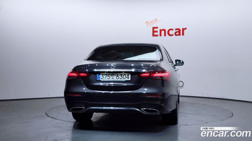 Mercedes-Benz E-Class E220d 4MATIC AMG Line, 2022