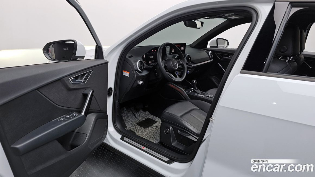 Audi Q2 35 TDI Premium, 2023