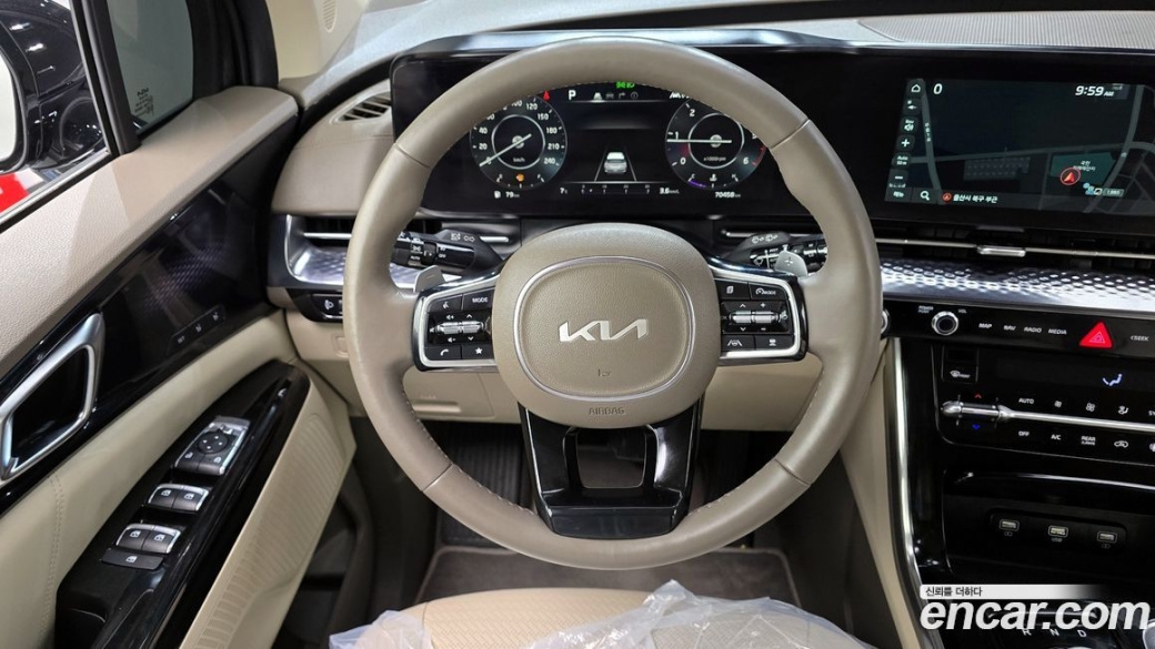 Kia Carnival 9-Seater Hi-Limousine, 2022