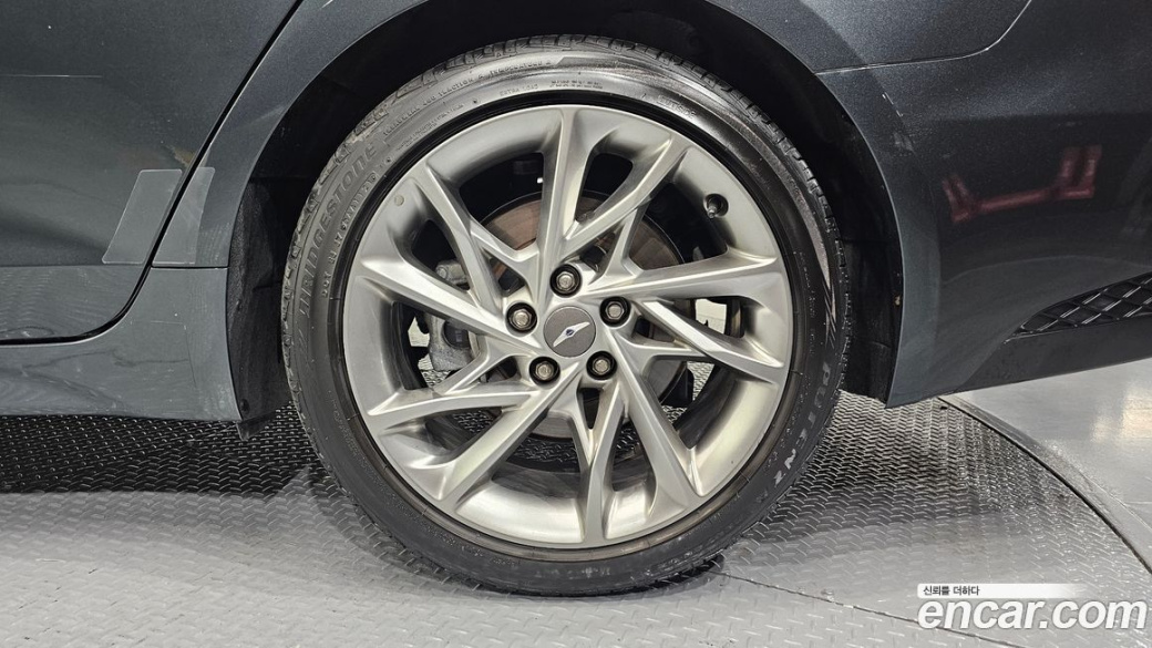Genesis G70 Gasoline 2.0T 4WD, 2021