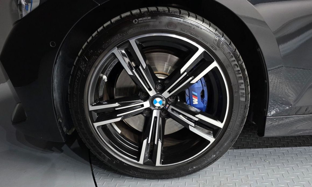 BMW 3-Series 320i M Sport, 2024