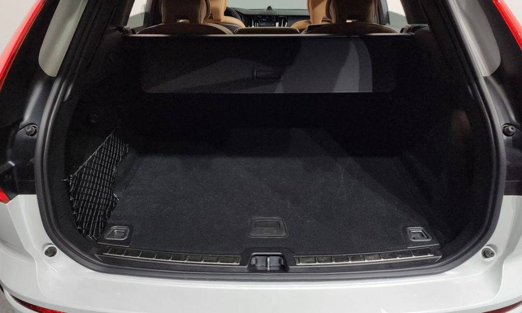 Volvo XC60 B5 Ultimate Bright, 2024