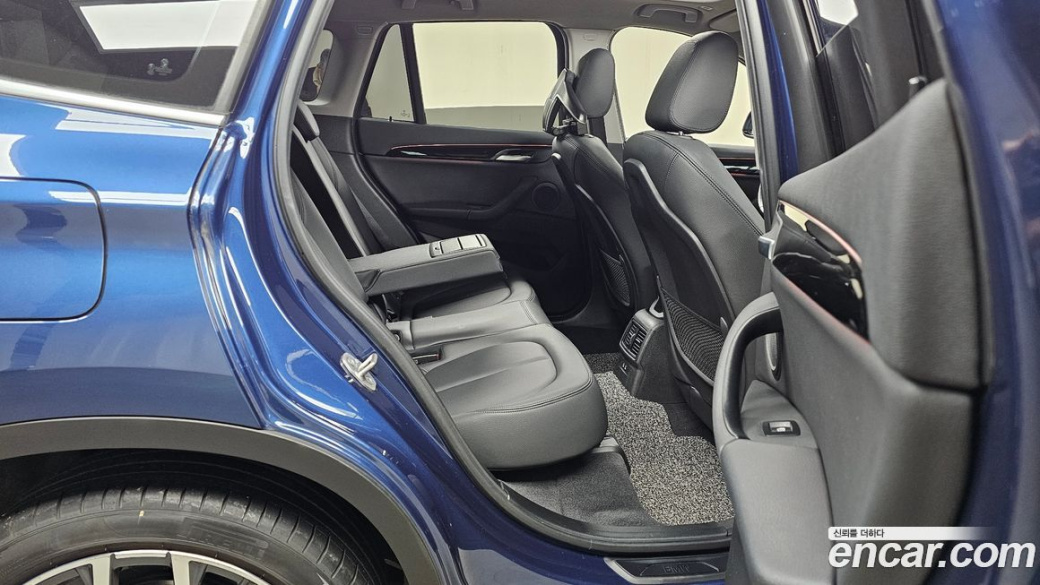 BMW X1 xDrive 20i xLine, 2022