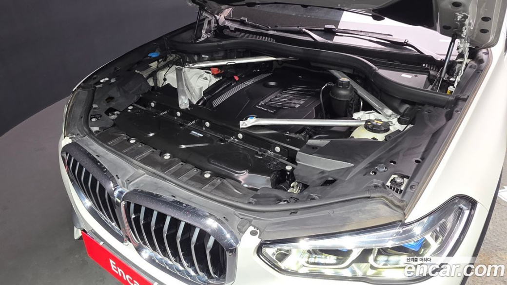 BMW X5 xDrive 40i xLine, 2022