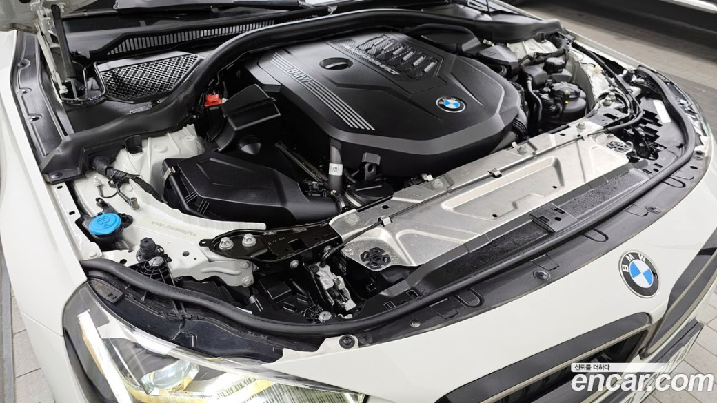 BMW 2-Series M240i xDrive Online Exclusive Coupe, 2024