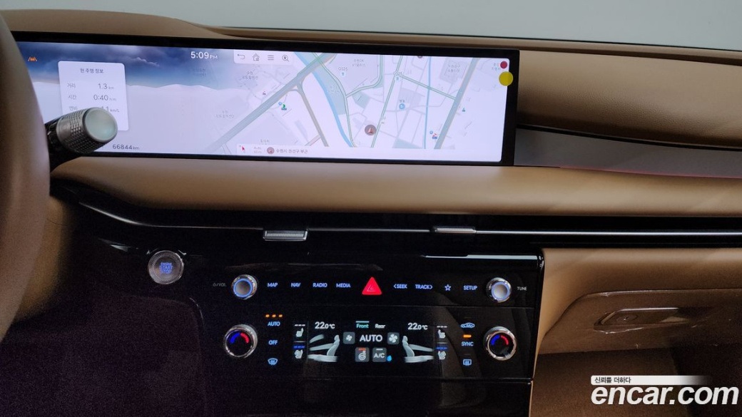 Genesis G80 Gasoline 2.5 Turbo AWD, 2025