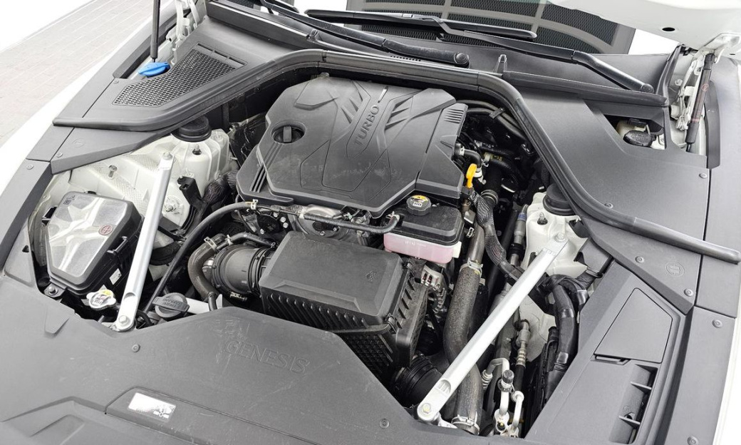 Genesis G80 Gasoline 2.5 Turbo 2WD, 2025